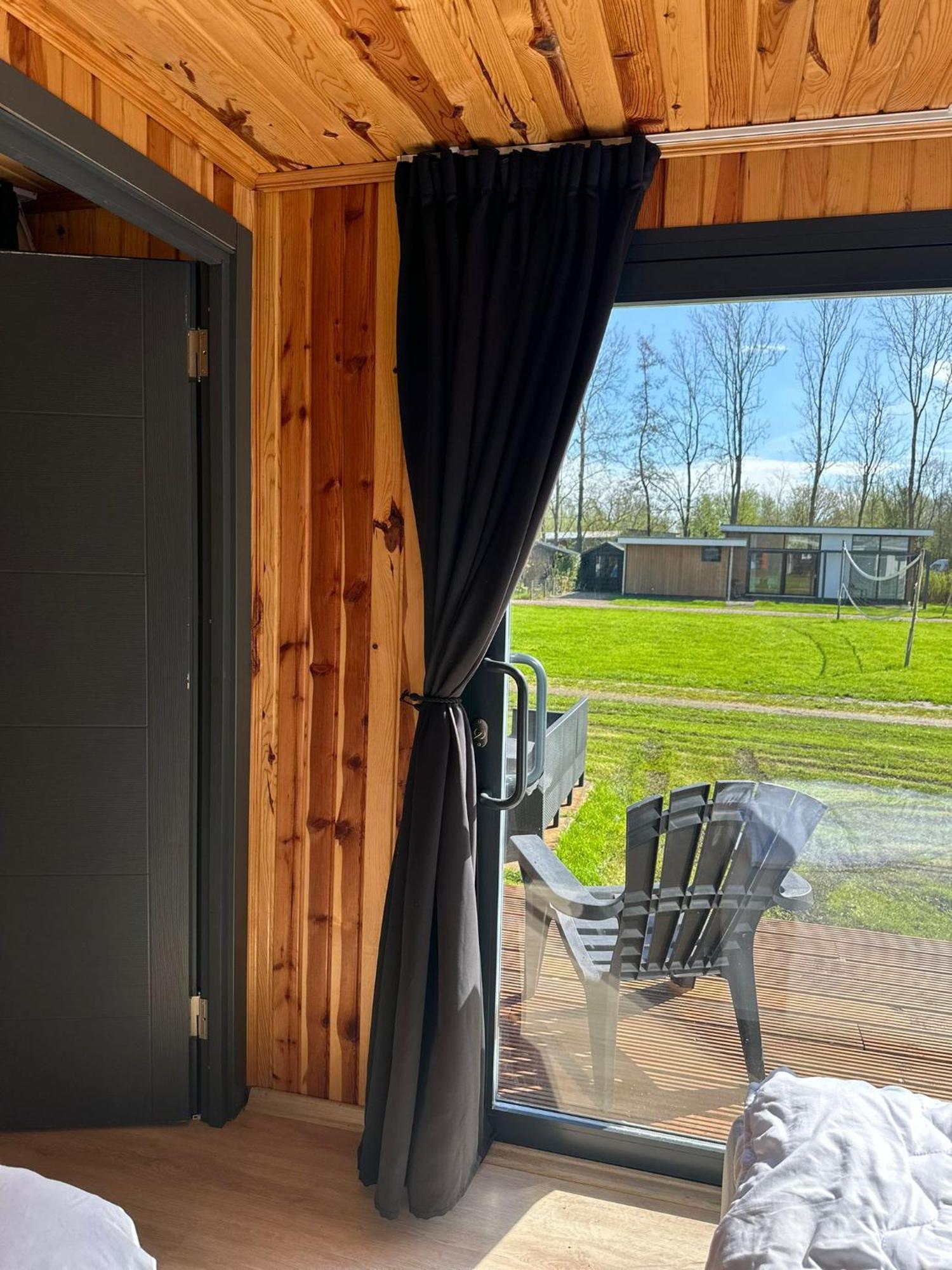 Luxe Tiny House Bij Het Leekstermeer Matsloot 外观 照片